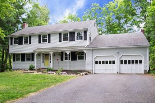 4 Noon Hill Ave, Norfolk, MA 02056-1119