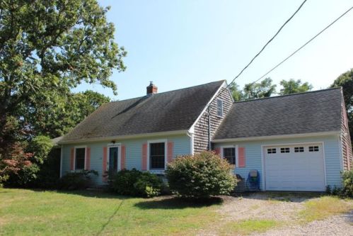145 Mdw Dr, Eastham MA  02642-1695 exterior