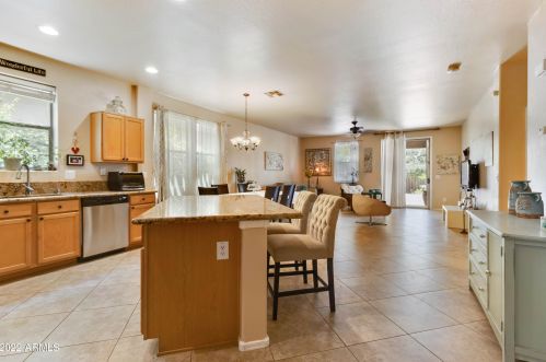 1713 Cielo Grande Ave, Phoenix AZ 85024-7555 exterior