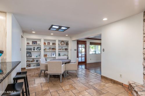 5307 32 Pl, Phoenix AZ 85018-1408 exterior