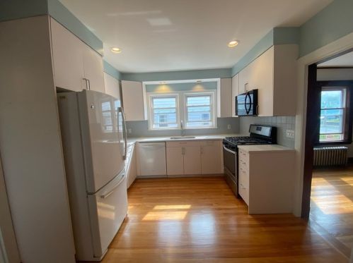 25 Auburn St, Newton MA 02465-2225 exterior