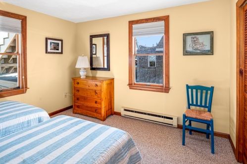 176 Central Ave, Marshfield MA 02047-6149 exterior