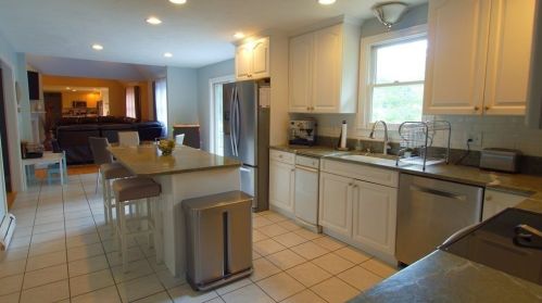 14 Hickory Ln, Ipswich MA  01938-1080 exterior