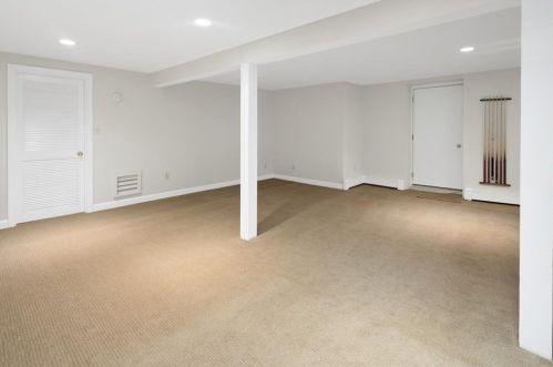 84 Leavitt St, Hingham MA 02043-2973 exterior