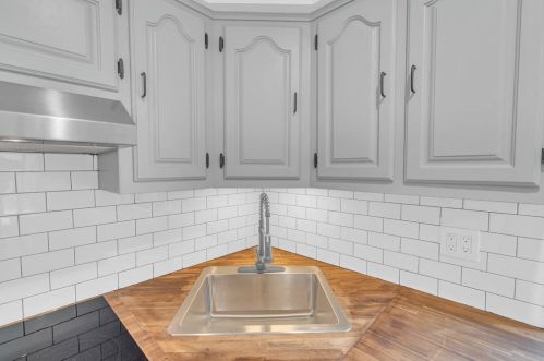 1120 Farmingdale Rd, Jackson Twp NJ  08527-1380 exterior