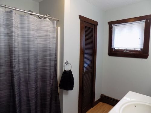 724 Brock Ave, New Bedford MA 02744-2356 exterior