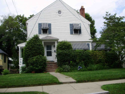 111 Oakdale Rd, Newton, MA 02461-1812