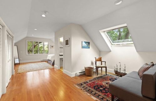 147 Highland Ave, Arlington MA 02476-7846 exterior