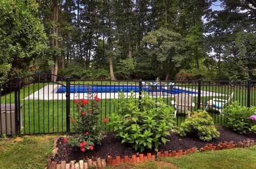 49 Grn St, Newbury MA 01950-2582 exterior