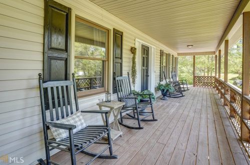 628 Edgewater Cir, Conyers GA 30094-4405 exterior