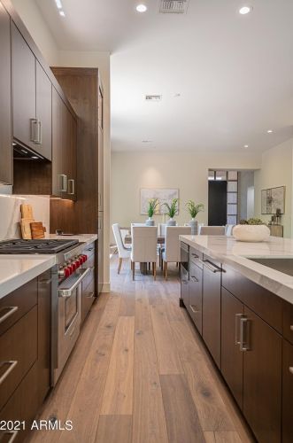 6417 30th Way, Phoenix AZ  85016-8927 exterior