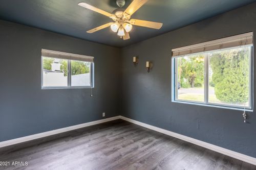 3016 47th St, Phoenix AZ  85018-7747 exterior