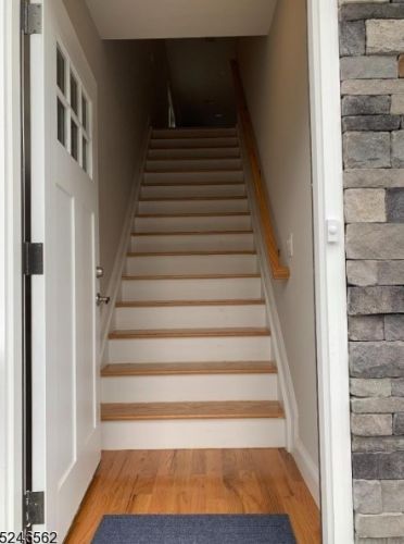 61 Dukes St, Kearny NJ  07032-3306 exterior