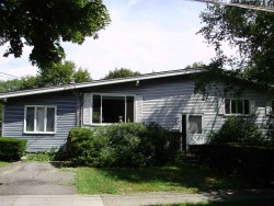 44 Hazelhurst Ave, Newton, MA 02465-1341