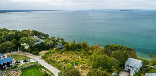 120 Bay Shr Dr, Plymouth MA 02360-2005 exterior