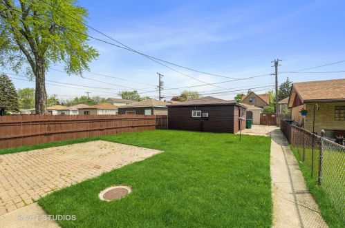 3833 Wenonah Ave, Forest View IL 60402-2952 exterior