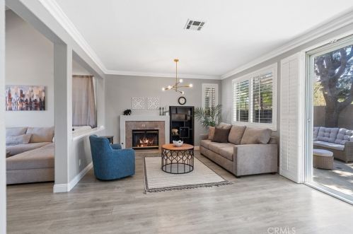 2 Bayfield, Irvine CA  92614-7907 exterior