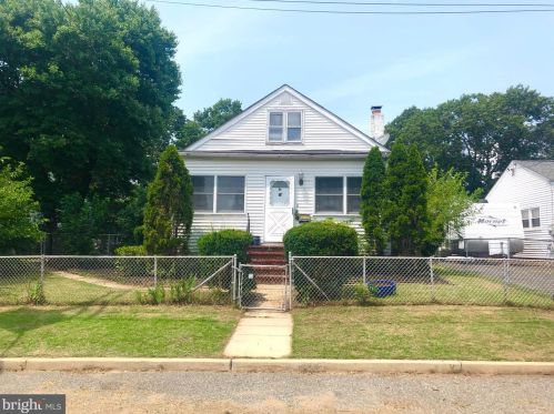 1672 Atkins Ave, West Deptford, NJ 08086-3208
