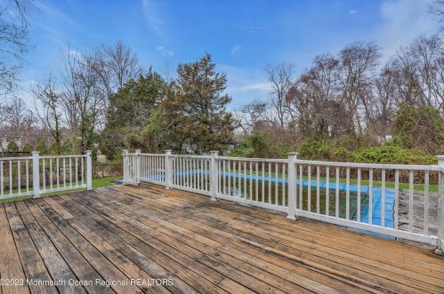 36 Drexel Dr, Jackson Twp NJ  08527-2328 exterior