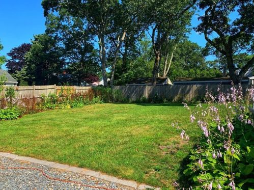 24 Johnson St, Falmouth MA  02540-3624 exterior