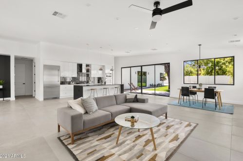 533 Belmont Ave, Phoenix AZ 85051-6766 exterior