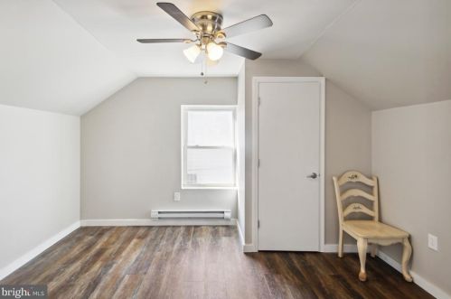 555 Greenwich Ave, West Deptford NJ  08066-1166 exterior