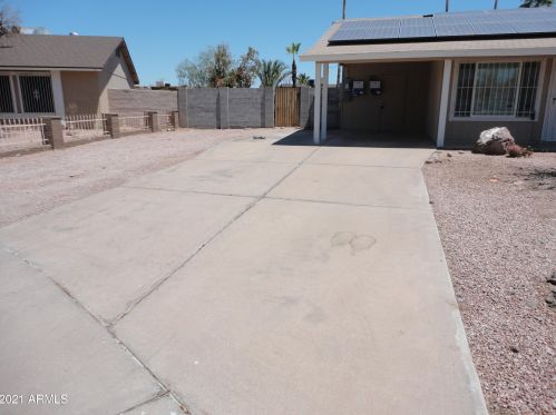 5820 41st St, Phoenix, AZ 85040-3915