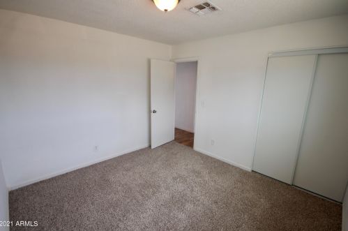 2908 Bloomfield Rd, Phoenix AZ 85029-2950 exterior