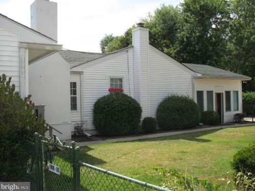 106 8 St, West Deptford NJ 08086-3057 exterior