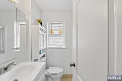 5 Davidson St, Belleville NJ  07109-3207 exterior