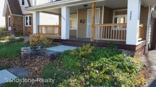 3586 Cedarbrook Rd, Cleveland OH  44118-3034 exterior