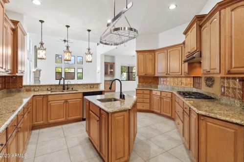 7814 16th Dr, Phoenix AZ  85021-7919 exterior