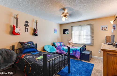 1821 68th Dr, Phoenix AZ 85033-8254 exterior