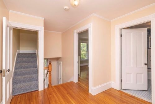 10 Hyde St, Newton MA 02461-1203 exterior