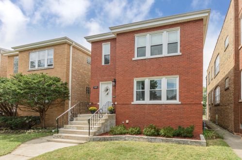 1410 Maple Ave, Forest View, IL 60402-1251