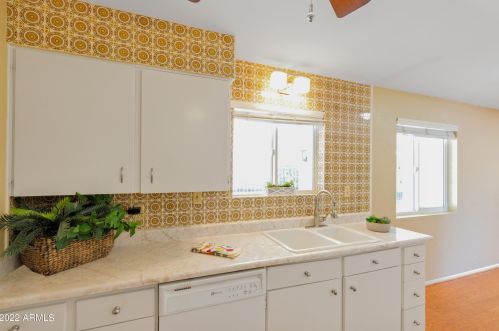 3122 Cholla St, Phoenix AZ 85029-3142 exterior