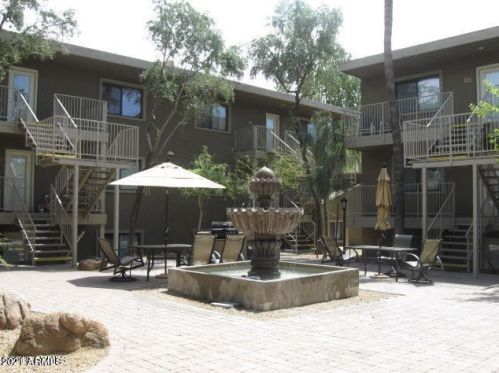 724 Devonshire Ave, Phoenix AZ  85014-4600 exterior