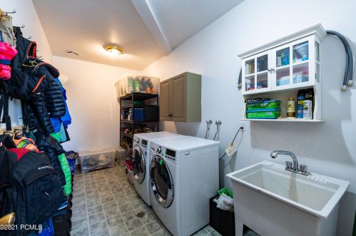 8772 Daybreaker Dr, Park City UT 84098-5881 exterior