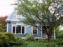 26 Fern St, Newton, MA 02466-2207