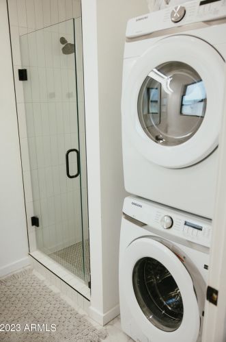 2635 Clarendon Ave, Phoenix AZ 85018-5958 exterior