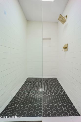 8133 16 Dr, Phoenix AZ 85015-1426 exterior