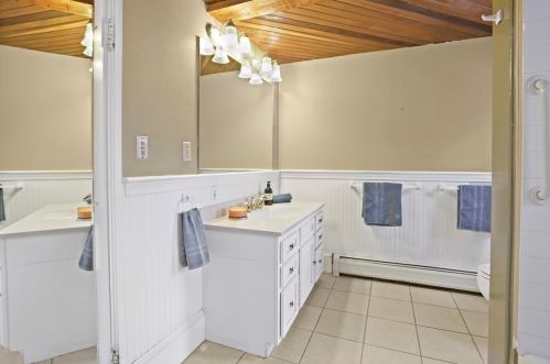 67 Dothan St, Arlington MA 02474-1343 exterior