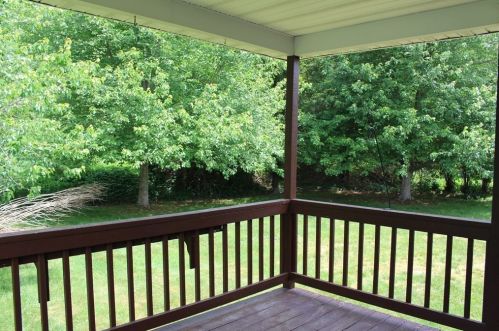 126 Crystal Water Dr, East Bridgewater MA 02333-2189 exterior