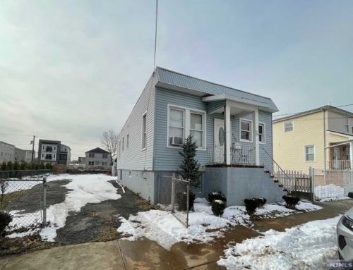 254 Hoyt St, Kearny, NJ 07032-3911