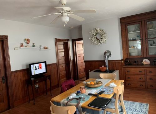 129 Bates, New Bedford MA 02745-6009 exterior