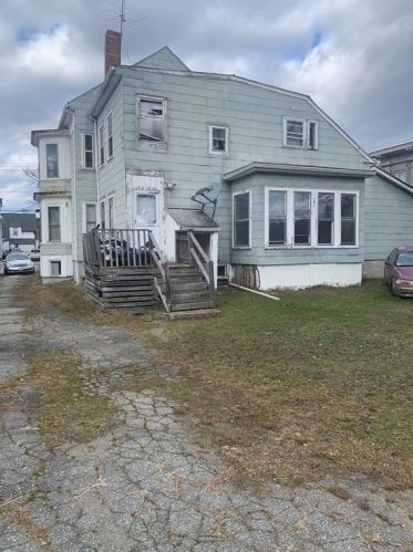 78 Winthrop St, Taunton, MA 02780-6214