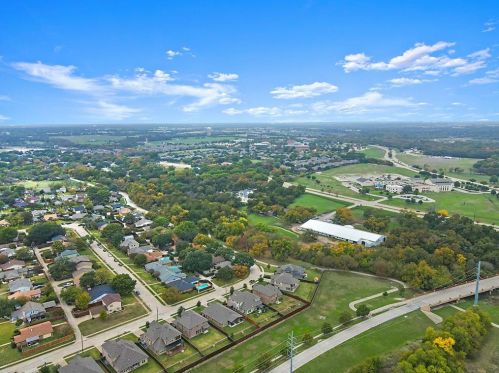 3104 Oak Grove Dr, Plano TX 75074-2946 exterior