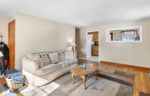 399 Park St, North Reading, MA 01864-2145