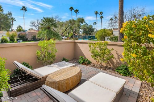 5327 26th St, Phoenix AZ 85032-8017 exterior