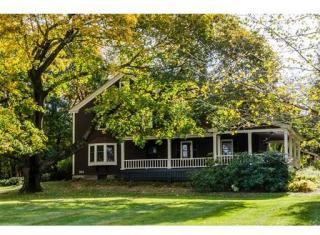 391 Dedham St, Newton, MA 02459-2903